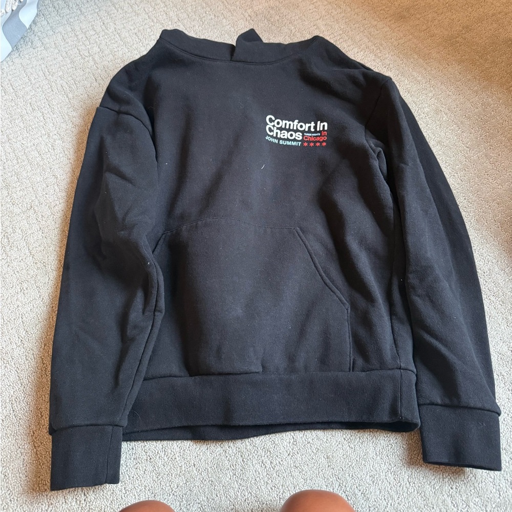 john summit hoodie size small